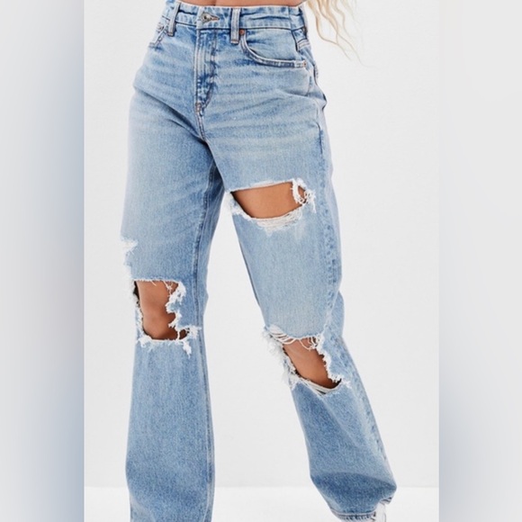 American Eagle Stretch Ripped Curvy 90’s Straight Jean -Size 14 LONG - Picture 1 of 5